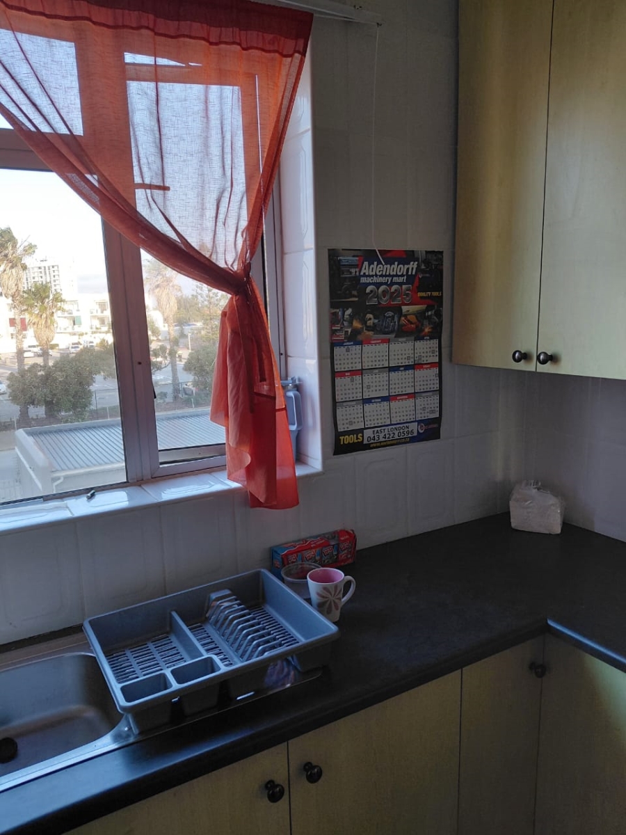 To Let 2 Bedroom Property for Rent in Summerstrand Eastern Cape